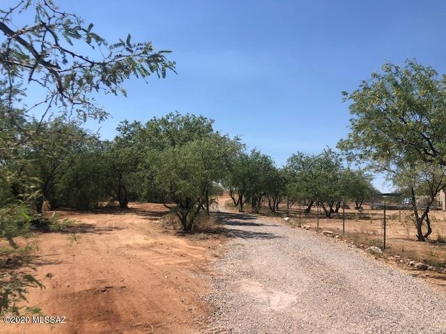 60 ft easement to lots
