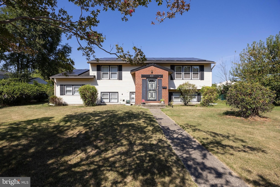 231 University Ave, Pemberton, NJ 08068 - photo 1