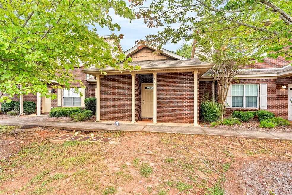 838 Harvard Dr, Auburn, AL 36830 - photo 1