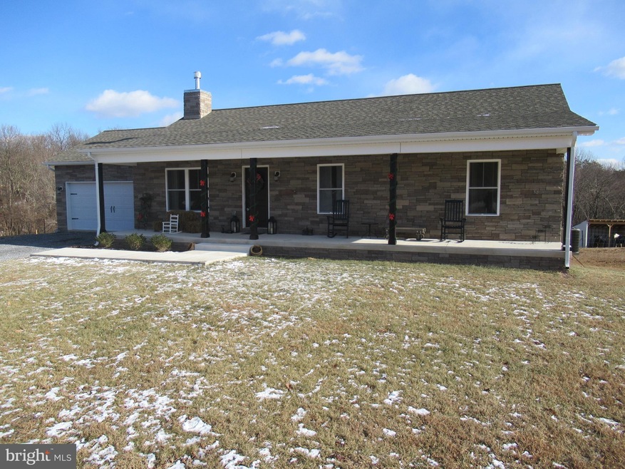 273 Titania Ln, Hedgesville, WV 25427 - photo 1