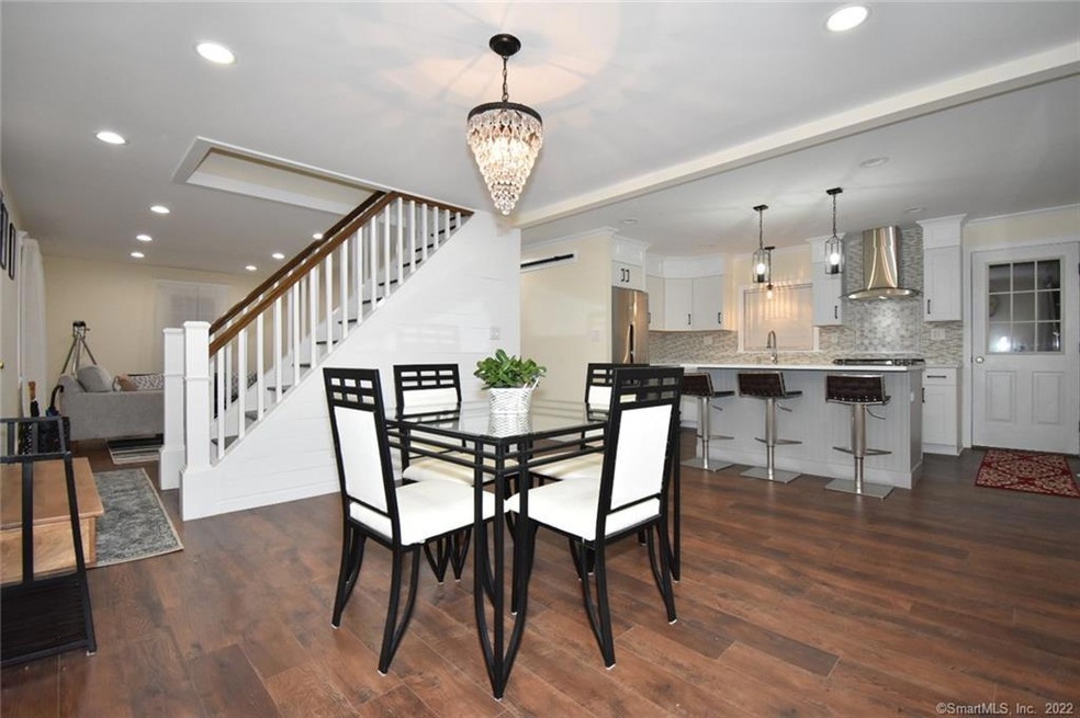 198 Pilgrim Rd, Bridgeport, CT 06610 - photo 1