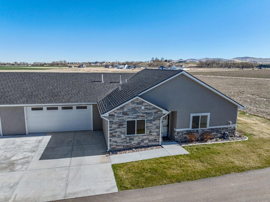Pending $359,900