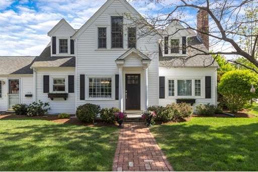 140 Hoover Rd, Needham Heights, MA 02494 - photo 1