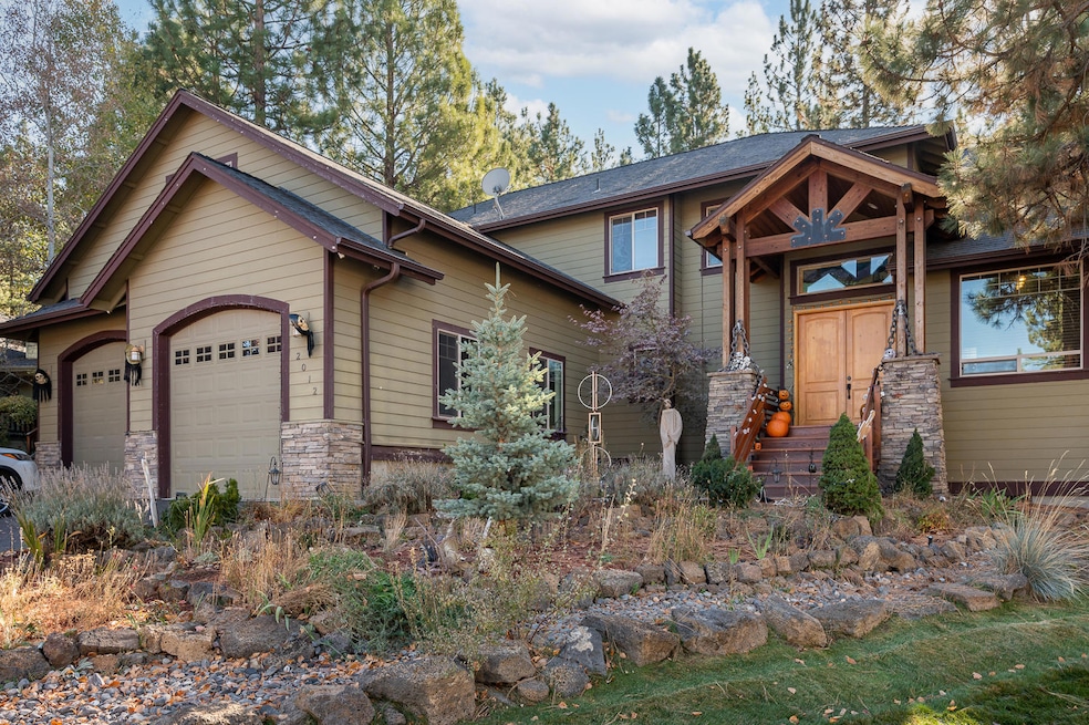 2012 NW Shiraz Ct, Bend, OR 97701 - photo 1