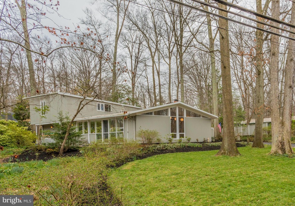 2003 Paul Spring Rd, Alexandria, VA 22307 - photo 1