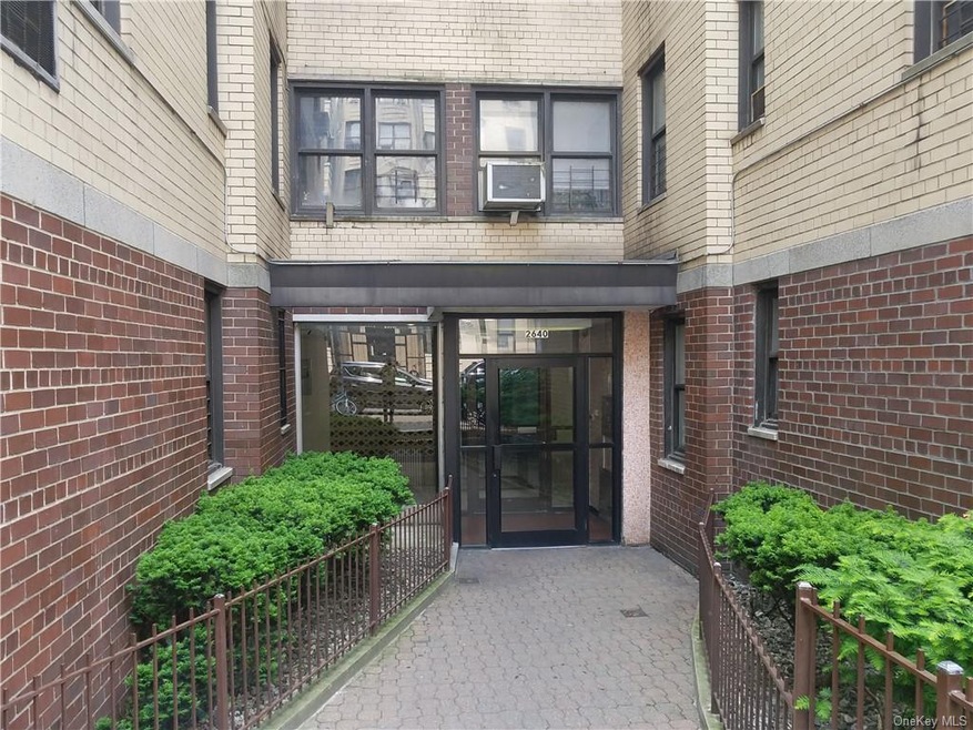 2640 Marion Ave unit 6G, Bronx, NY 10458 - photo 1