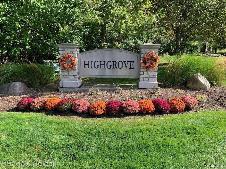 8413 Grovemont Ct unit 11, Grand Blanc, MI 48439 - photo 1
