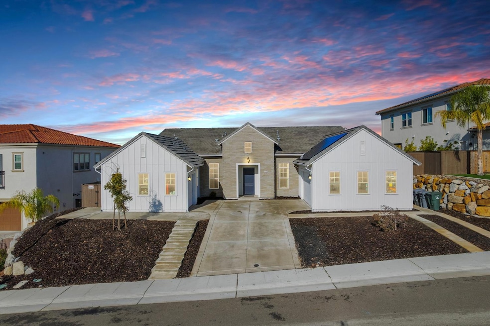 For Sale $1,699,000 • Co-Listing Agent