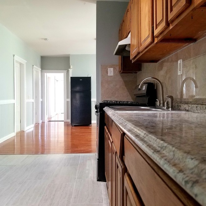 45 Harlem St unit 1, Worcester, MA 01610 - photo 1