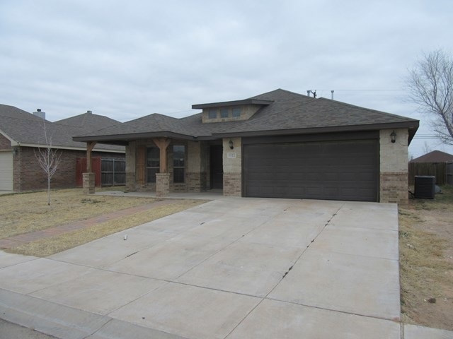 9112 Holiday Dr, Odessa, TX 79765 - photo 1