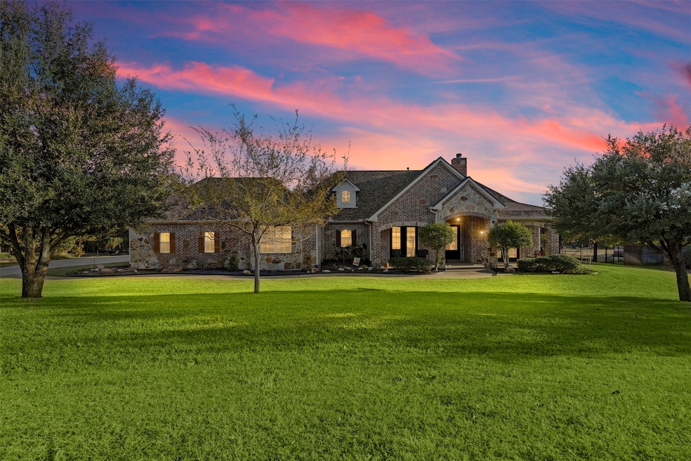 7216 Hinton Dr, Mansfield, TX 76063 - photo 1