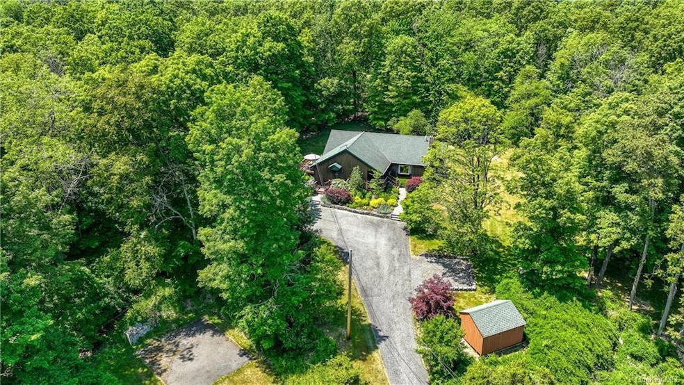 289 W Mombasha Rd, Monroe, NY 10950 - photo 1