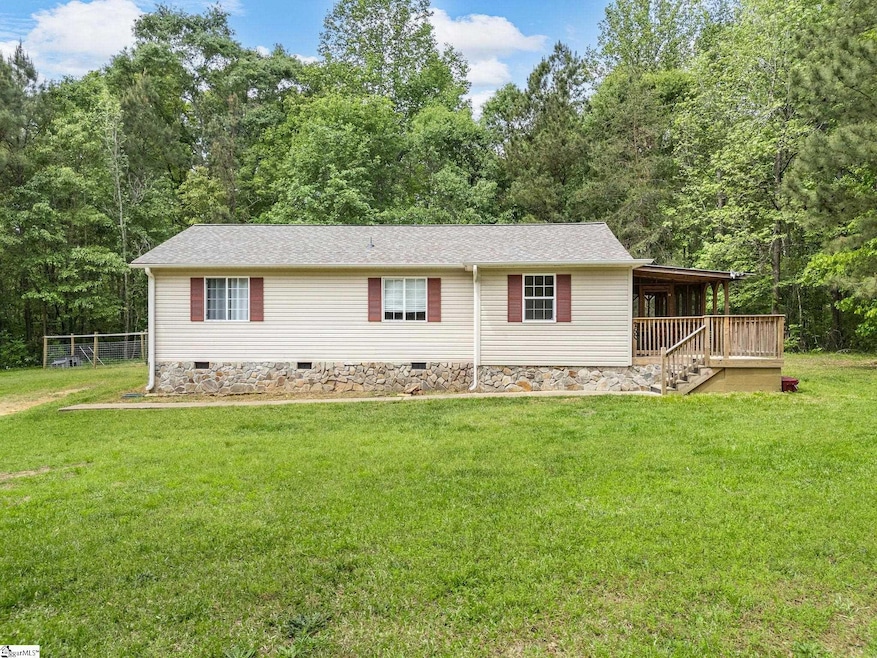 250 E Blackstock Rd, Enoree, SC 29335 - photo 1