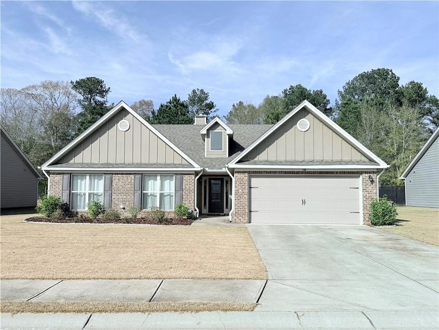 138 Livingston Ct, Winder, GA 30680 - photo 1
