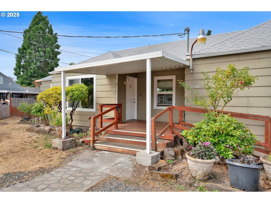 2240 5th St, Springfield, OR 97477 - photo 1