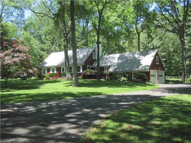 9 Hickory Ln, Woodbridge, CT 06525 - photo 1