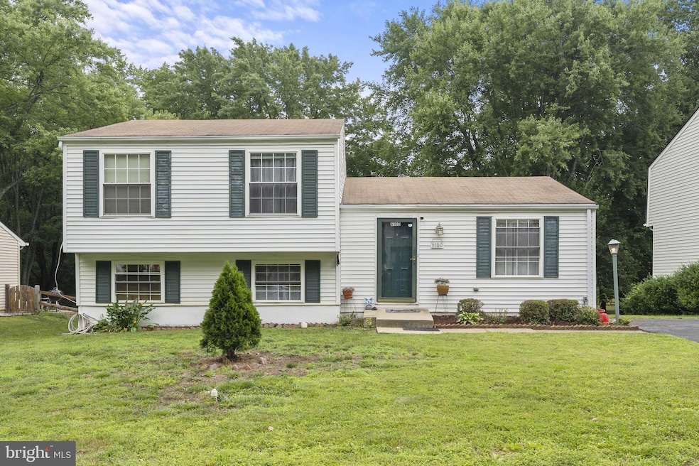 6100 Mantle Rd, Burke, VA 22015 - photo 1