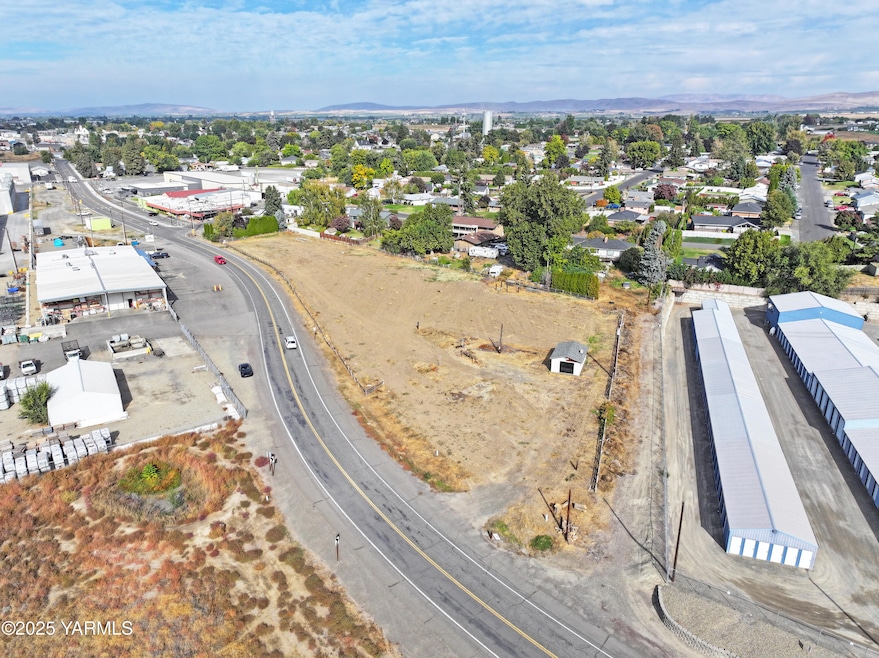 1502 Kagley Way, Zillah, WA 98953 - photo 1