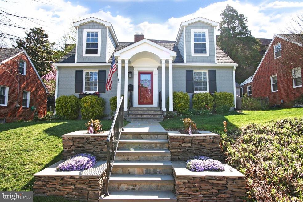 151 Hilton St, Alexandria, VA 22314 - photo 1