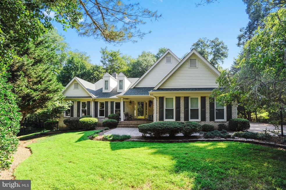 3513 Commodore Ct, Herndon, VA 20171 - photo 1