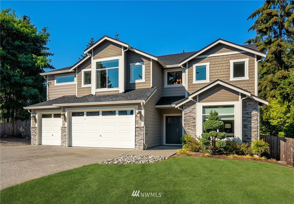 8107 226th St SW unit B, Edmonds, WA 98026 - photo 1