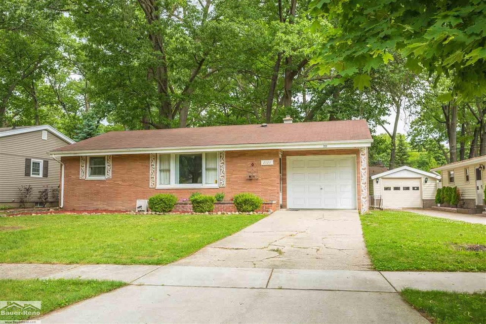 2121 Sanborn St, Port Huron, MI 48060 - photo 1