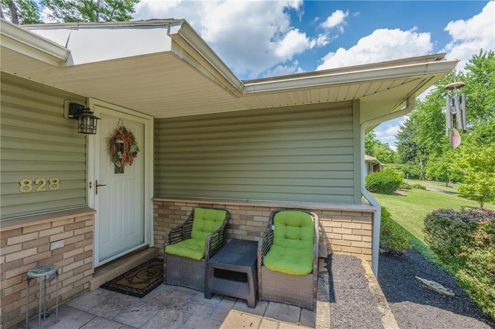 828 Glick Ave, Allentown, PA 18103 - photo 1