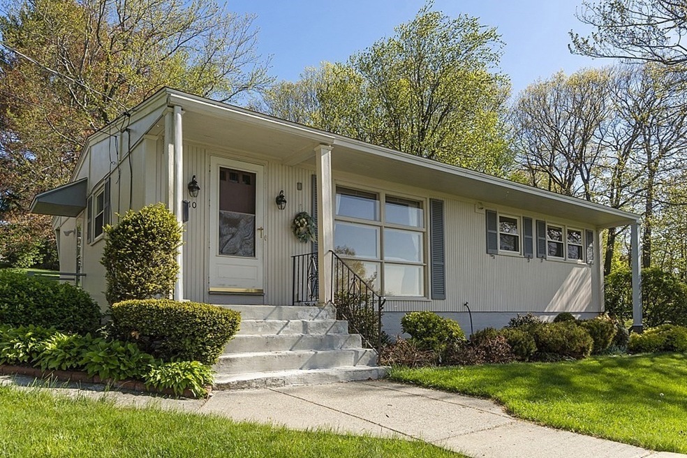 410 Mower St, Worcester, MA 01602 - photo 1