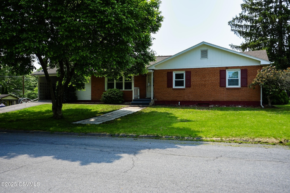 Pending $200,000 • Co-Listing Agent