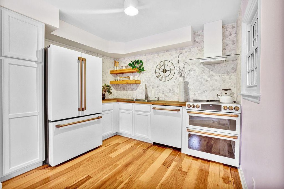 Roxbury Kitchen2
