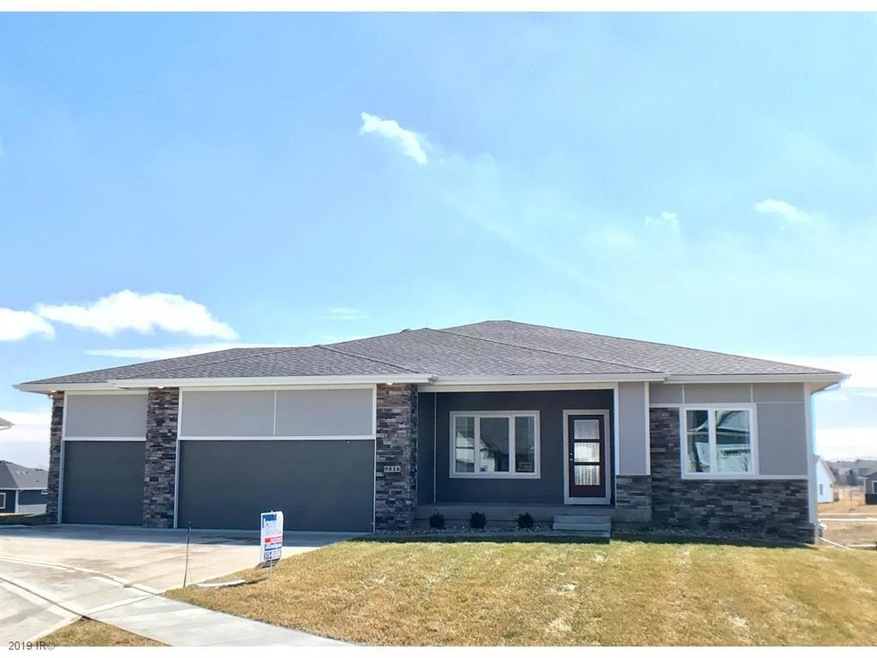 9816 Dunmore Cir, Grimes, IA 50111 - photo 1