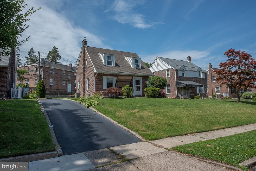 709 Braxton Rd, Ridley Park, PA 19078 - photo 1