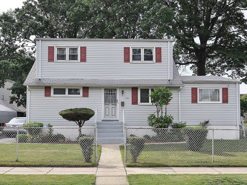 100 W 19th St, Linden, NJ 07036 - photo 1