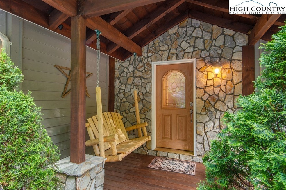 808 the Glens Blvd unit A, Banner Elk, NC 28604 - photo 1