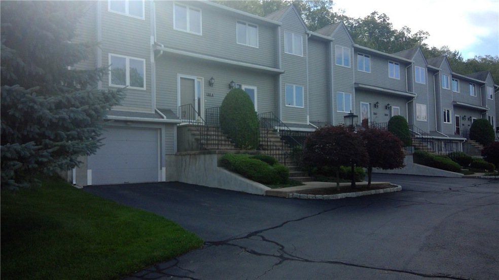 33 Waterview Dr unit B, Smithfield, RI 02917 - photo 1