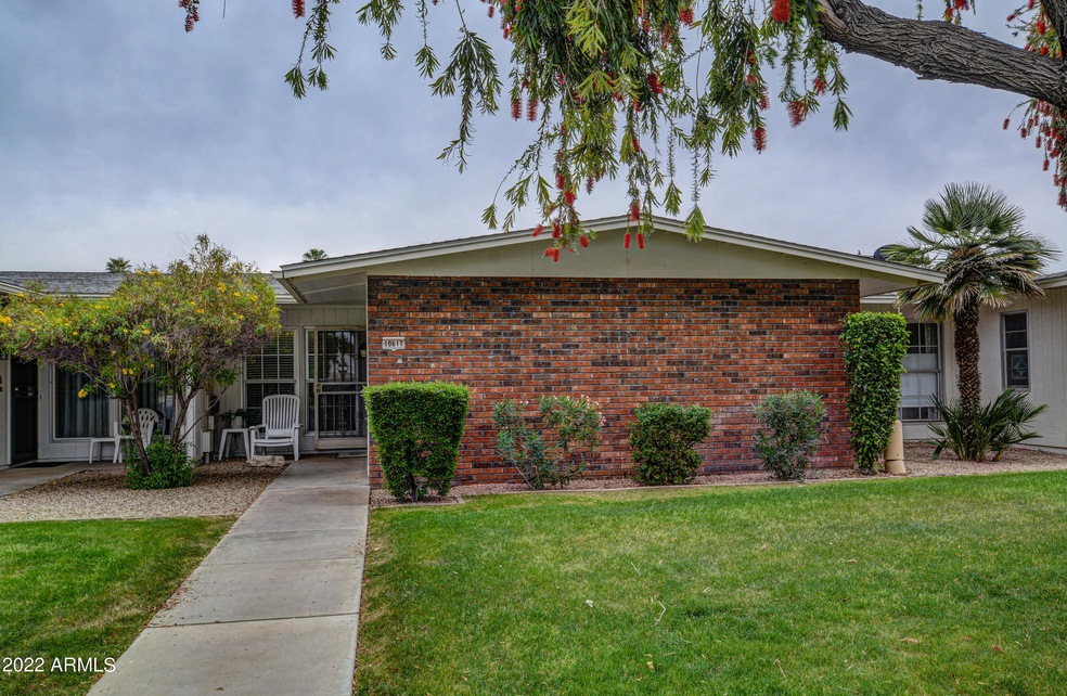 10611 W Highwood Ln, Sun City, AZ 85373 - photo 1