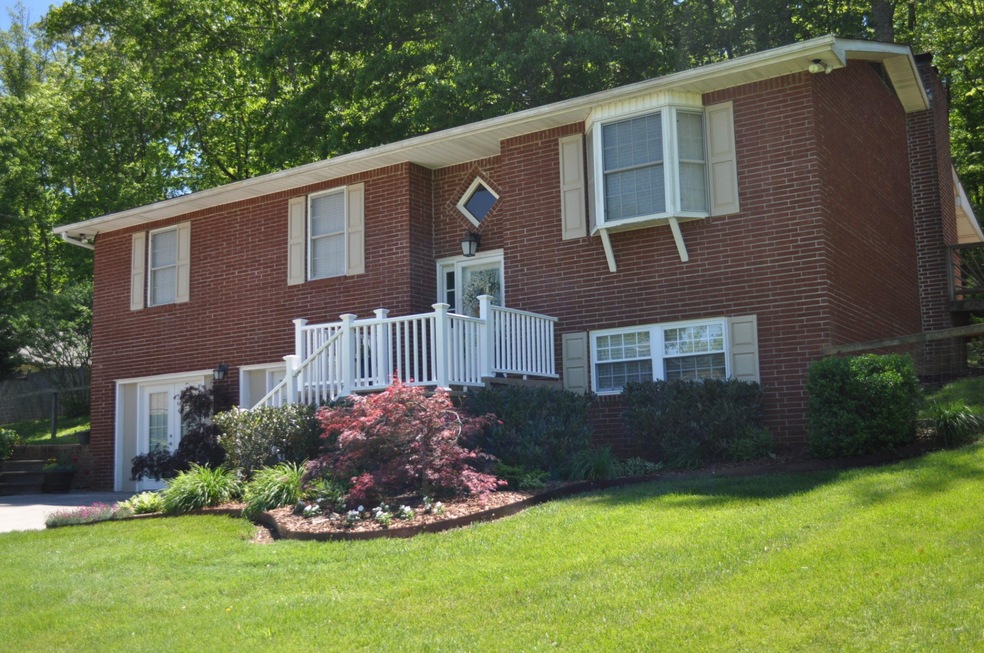 12500 Hickory Creek Rd, Knoxville, TN 37932 - photo 1