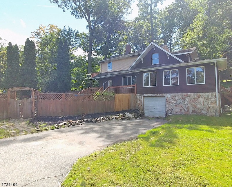 457 Lakeside Blvd, Hopatcong, NJ 07843 - photo 1