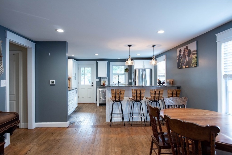 290 Wilbur Ave, Swansea, MA 02777 - photo 1