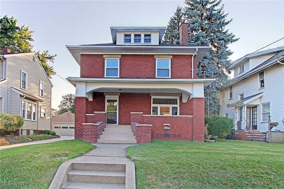 811 Broad Ave NW, Canton, OH 44708 - photo 1