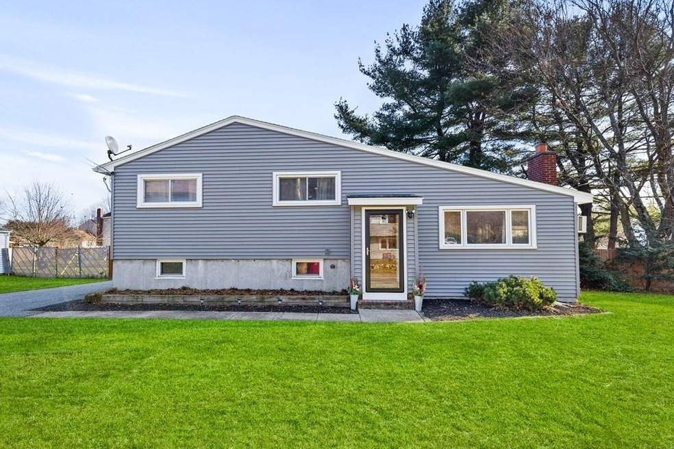 20 Mountain Rd, Burlington, MA 01803 - photo 1