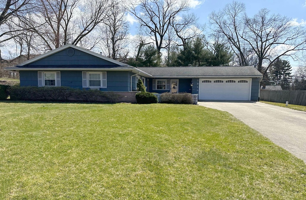 18192 Chipstead Dr, South Bend, IN 46637 - photo 1