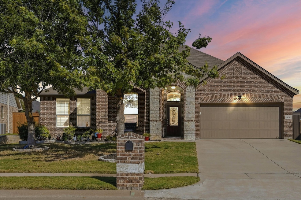 320 Little John Ct, Fort Worth, TX 76179 - photo 1
