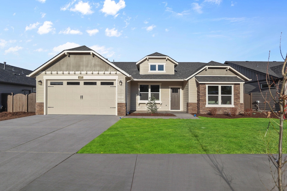 1566 NW Upas Ave, Redmond, OR 97756 - photo 1