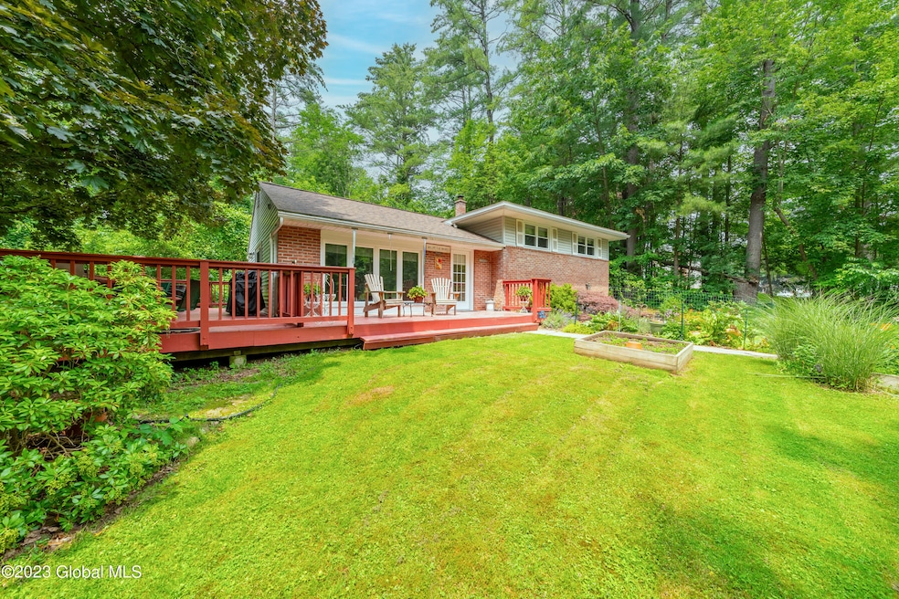 27 Slingerland St, Slingerlands, NY 12159 - photo 1