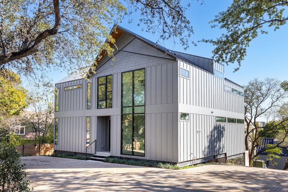 1603 Chelsea Ln unit 1, Austin, TX 78704 - photo 1