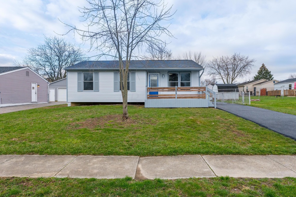 5229 Cherry Creek Pkwy S, Columbus, OH 43228 - photo 1