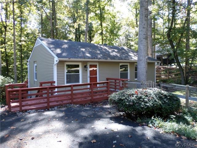 Front view of home with large 22 x 8 refinished fr