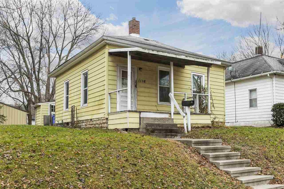 1116 9th St SE, Cedar Rapids, IA 52401 - photo 1