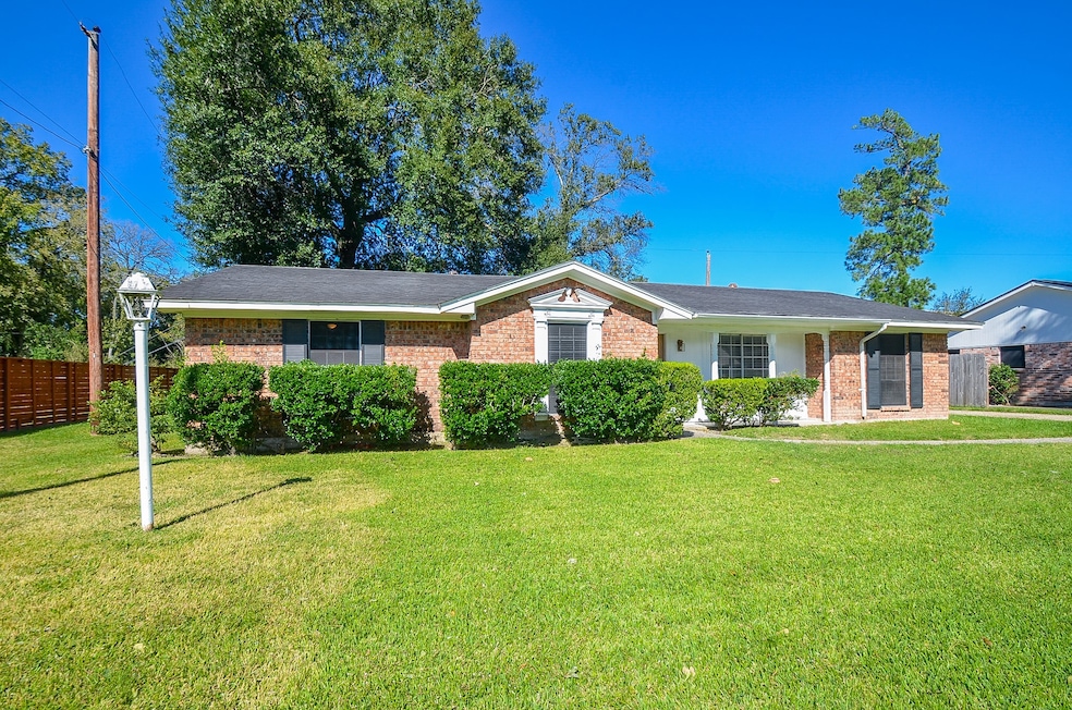 3518 Areba St, Houston, TX 77091 - photo 1